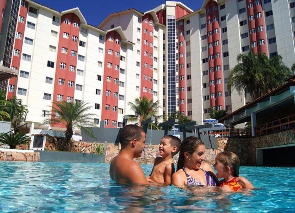 Apartamentos Caldas Novas Buitenkant foto